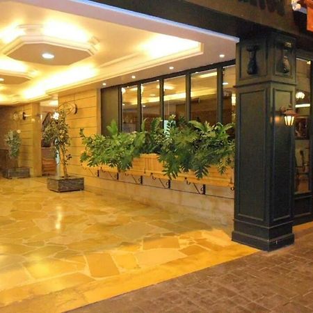 Viccini Suites Beirut Exteriör bild