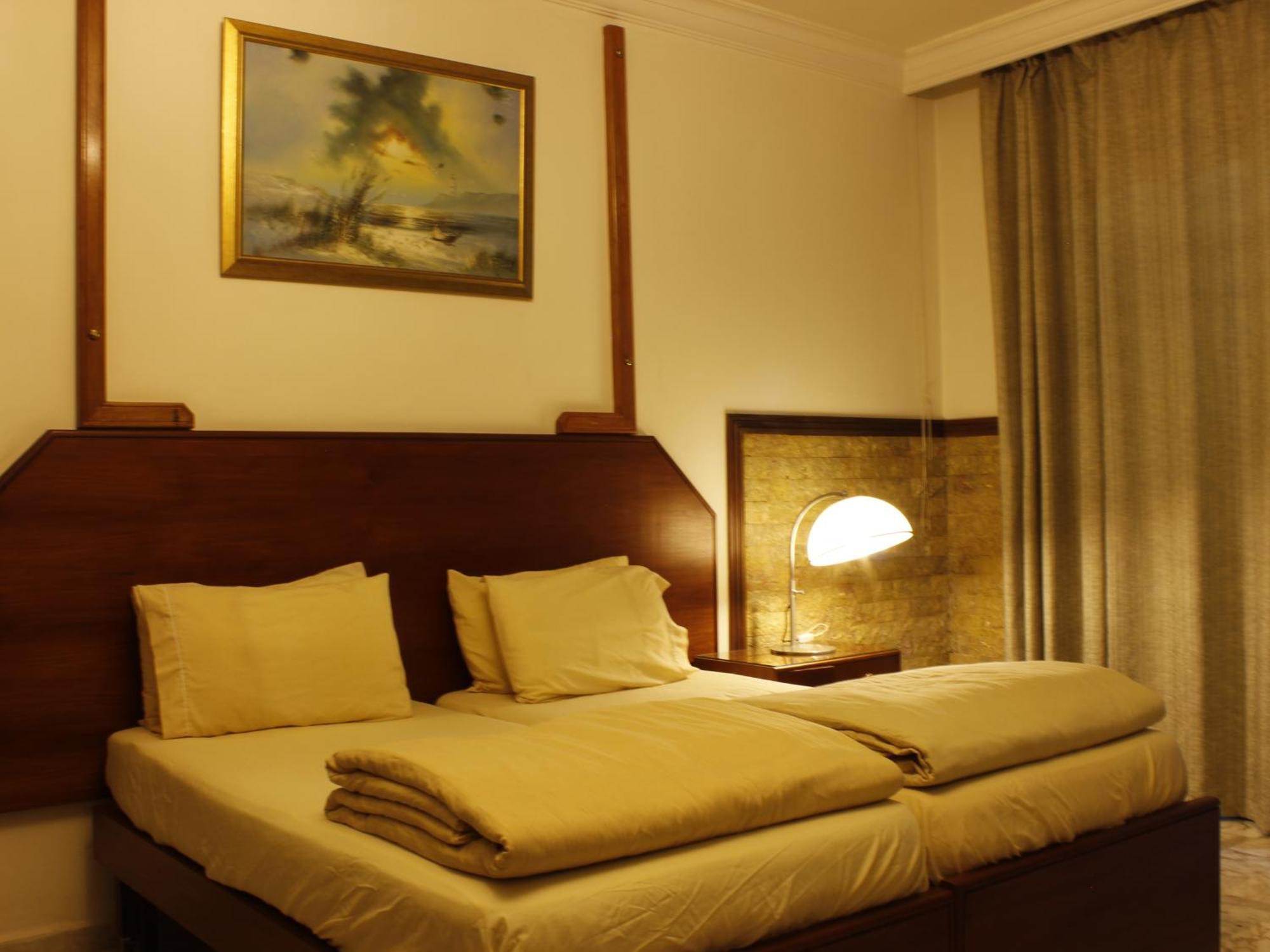 Viccini Suites Beirut Exteriör bild