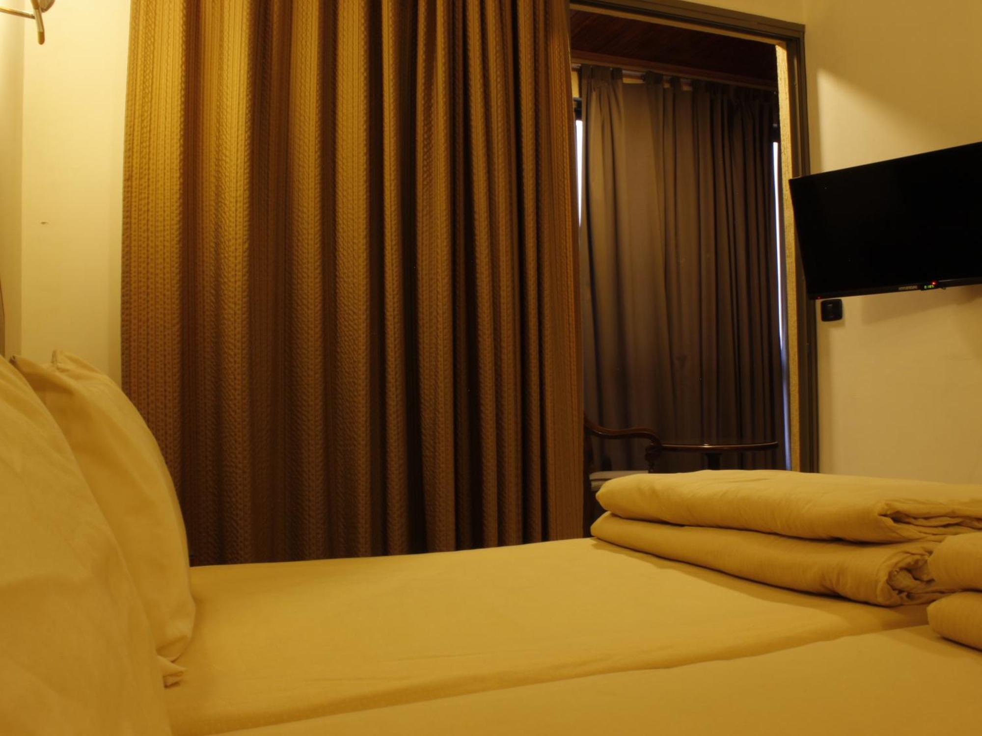 Viccini Suites Beirut Exteriör bild