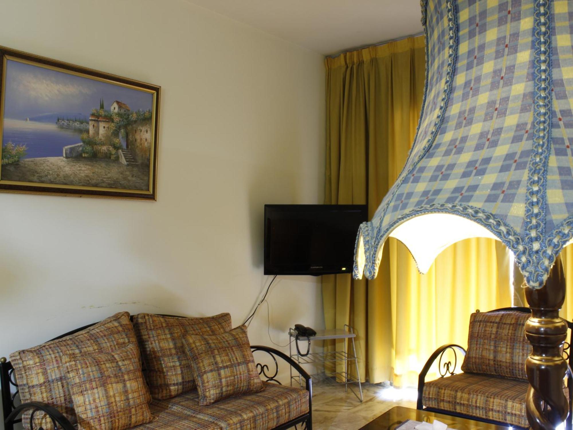 Viccini Suites Beirut Exteriör bild