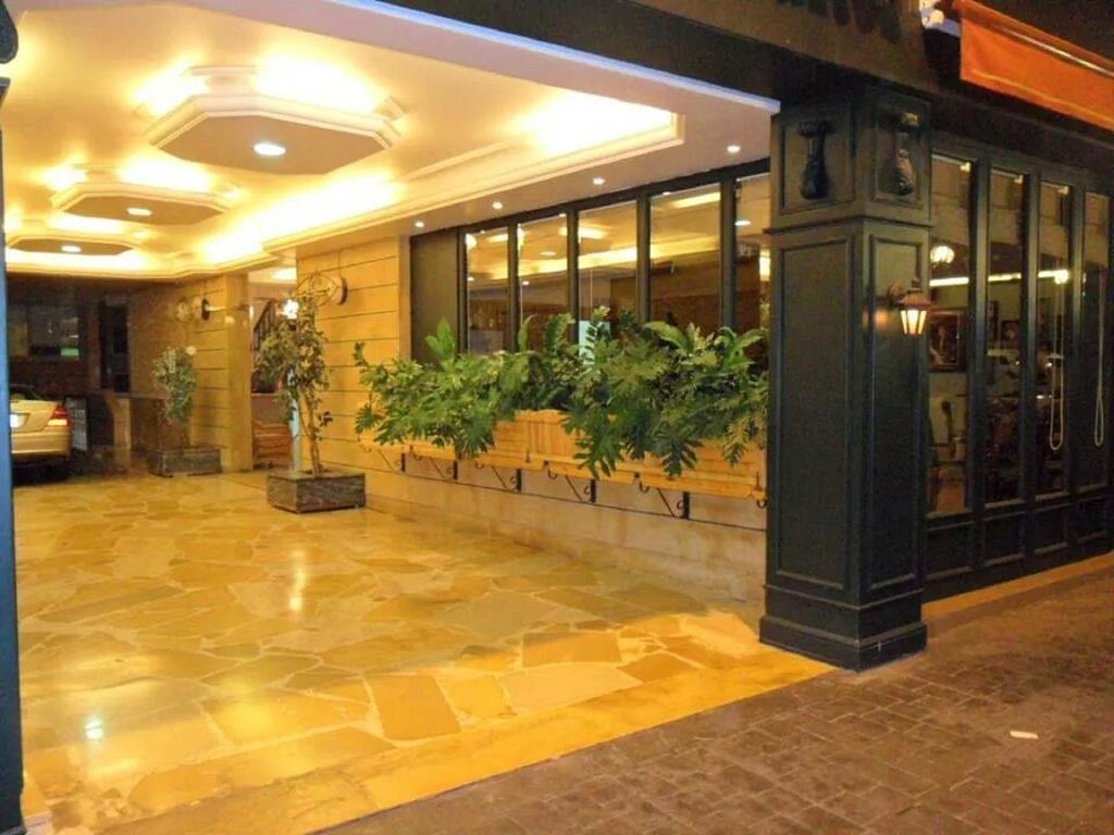 Viccini Suites Beirut Exteriör bild