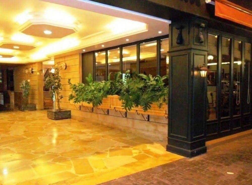 Viccini Suites Beirut Exteriör bild
