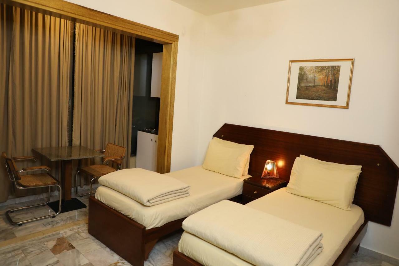 Viccini Suites Beirut Exteriör bild